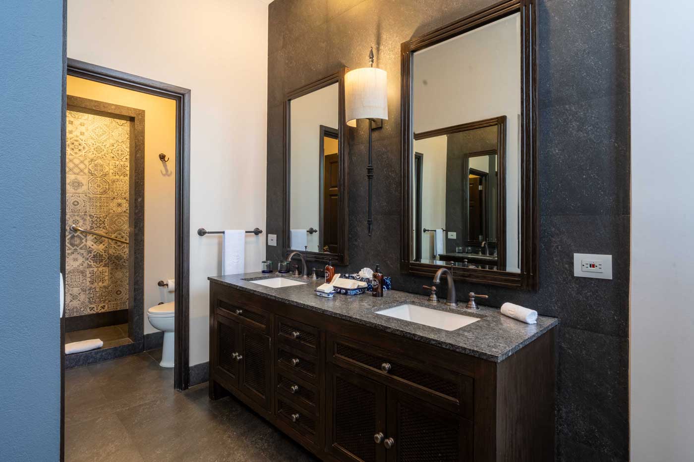 baño-suite.jpg