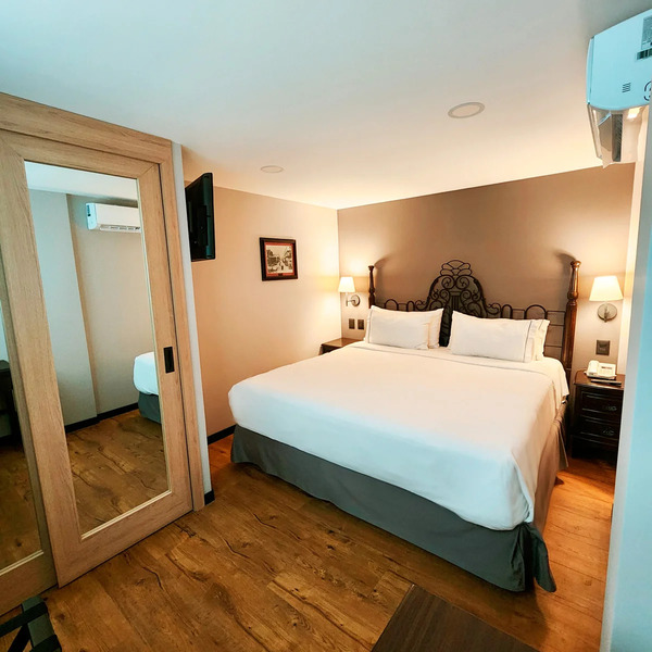 Habitacion estandar cama king vista interna 4.jpg
