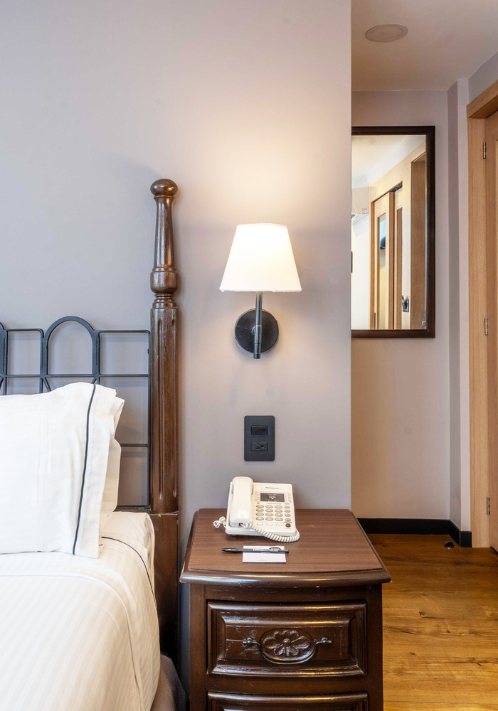 Habitacion deluxe cama king vista a la ciudad 1.jpg