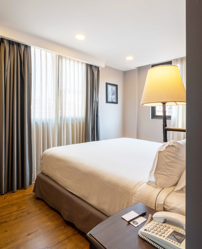 Habitacion deluxe cama king vista a la ciudad 3.jpg