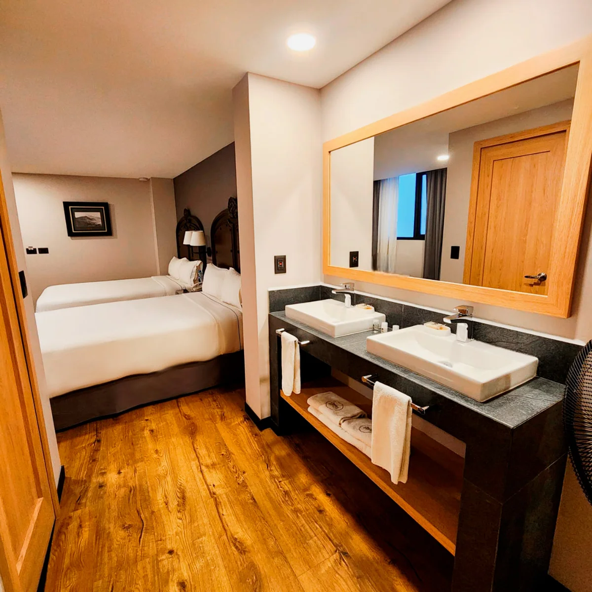 CC Habitación Deluxe Doble Interna Lavabo